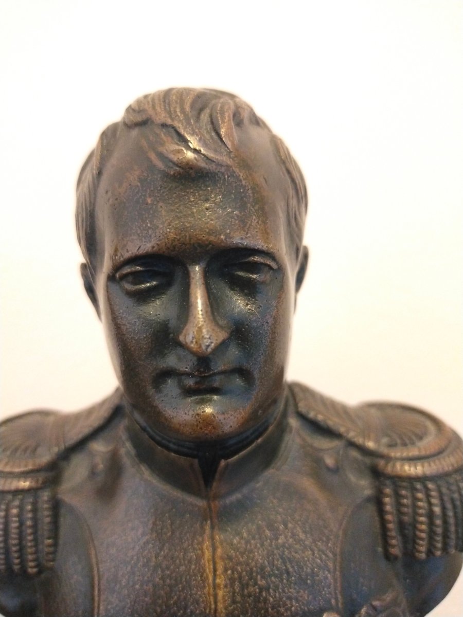 Paire de bronzes de Joséphine et Napoléon -photo-3