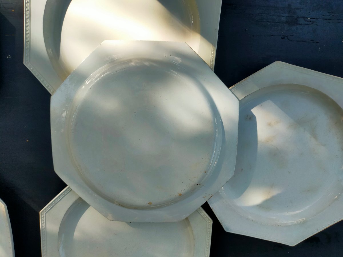 8 Octagonal Plates Made Of Fine Creil Earthenware-photo-1