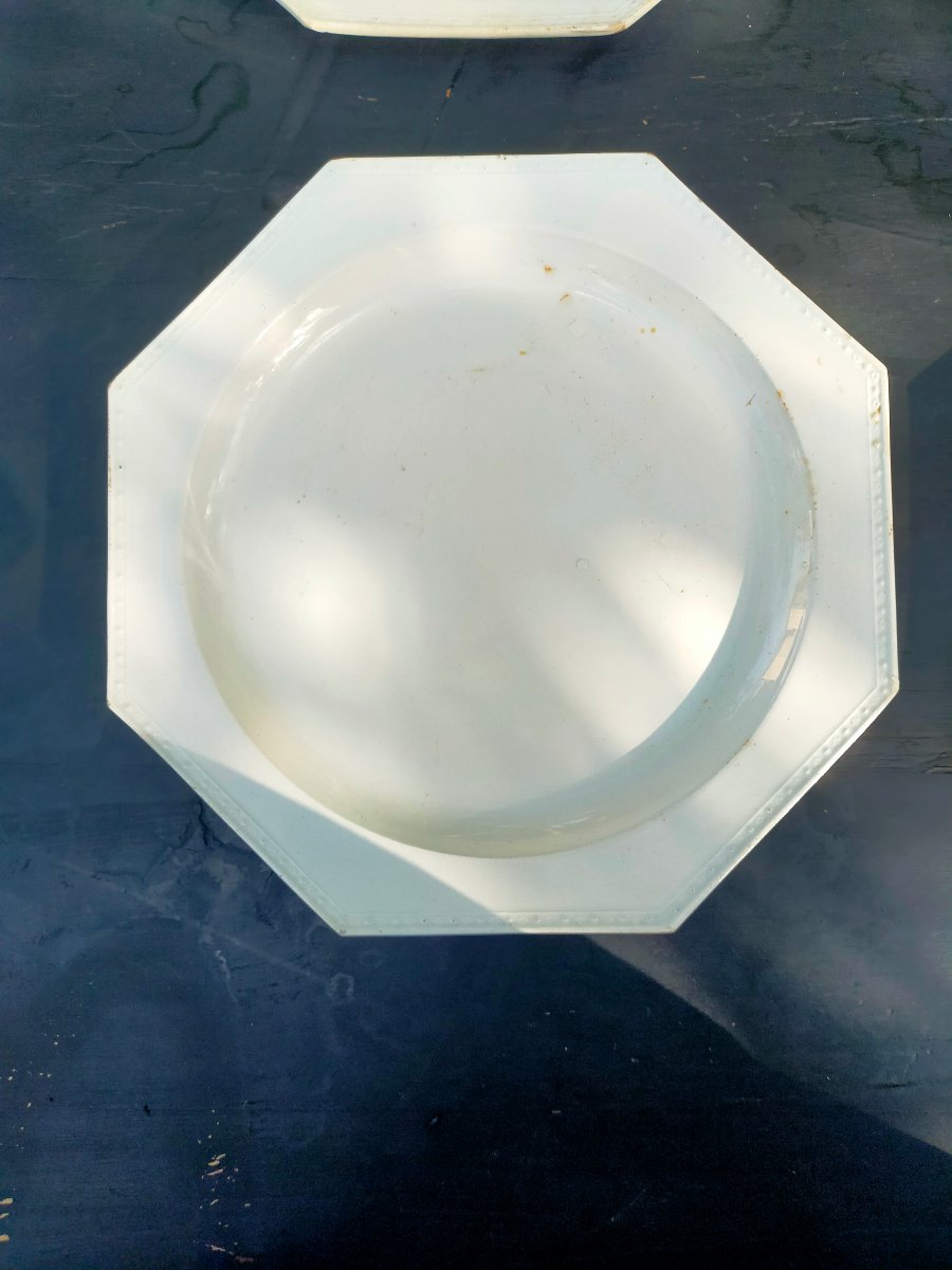 8 Octagonal Plates Made Of Fine Creil Earthenware-photo-3
