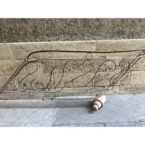 Set Of Wrought Iron Staircase Grilles, Early 18th Century 