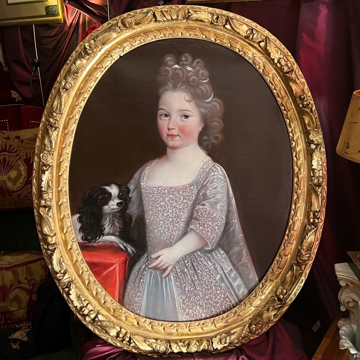 Portrait  de Louise Marie Thérèse Stuart et son petit chien v 1700. XVIIIème. Saint Germain en Laye-photo-2