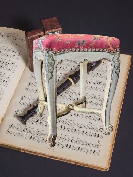High Musician's Stool “regence” 18th Century, Exceptional Seat. 