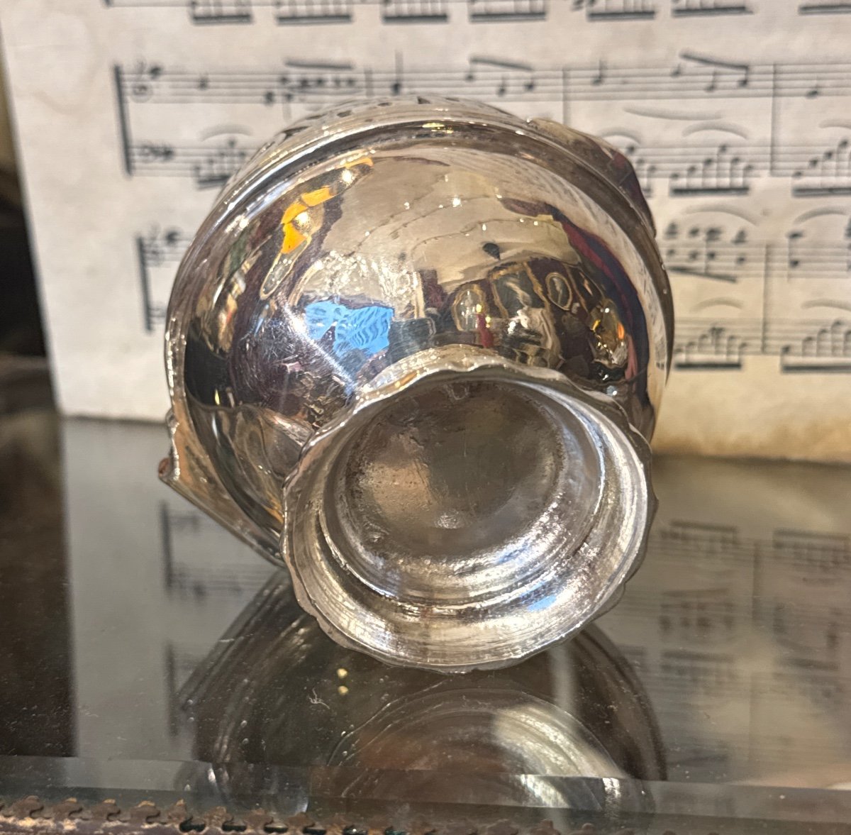18th Century Toilet Sponge Ball, Silver-plated Bronze.-photo-3