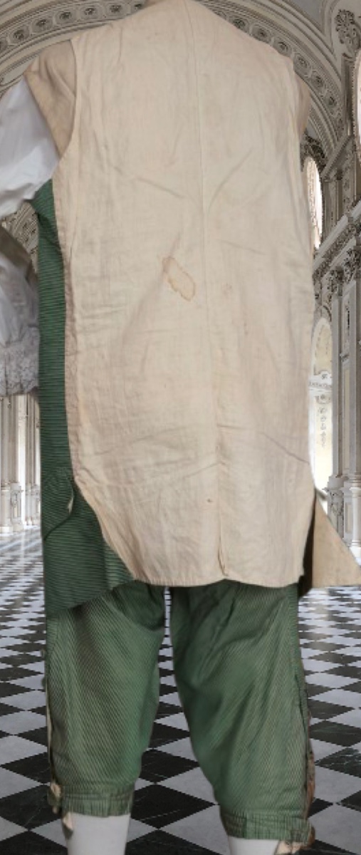 Veste, gilet, culotte, fin XVIIIe, Directoire. -photo-1