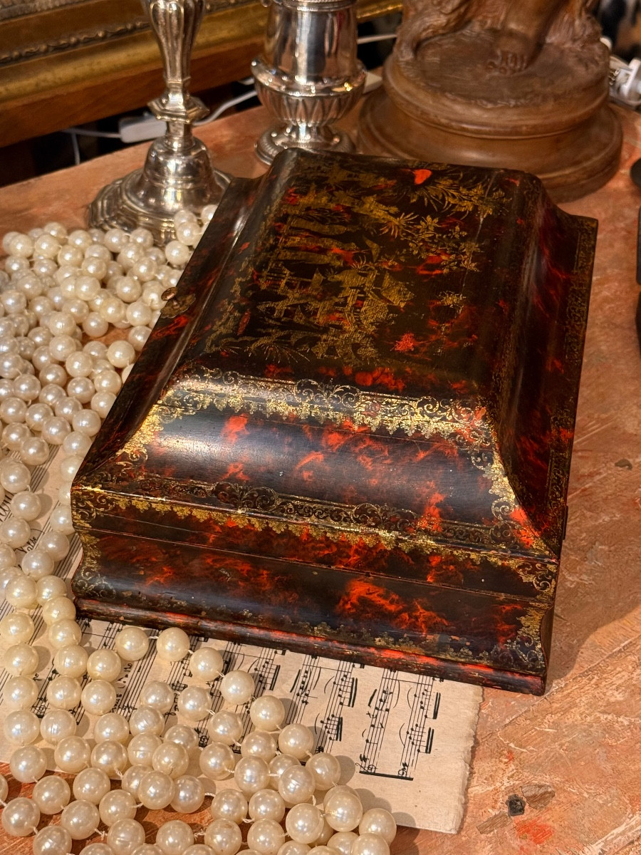 Coffret de toilette, à perruque, vernis Martin,  Régence XVIIIe -photo-1