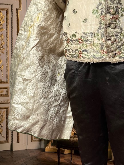 18th Century Venetian Frock Coat, Waistcoat And Breeches.-photo-3