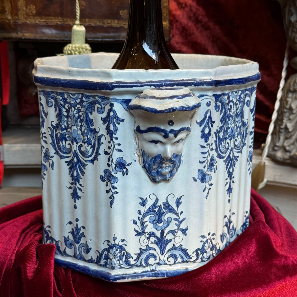 Rafraîchissoir, Rouen bleu aux lambrequins, début XVIIIè, parfait état.-photo-2