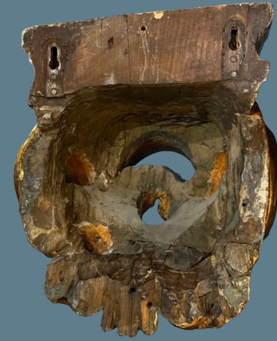 17th Century Wall Console Carved With Gilded Corinthian Acanthus Scrolls. -photo-7