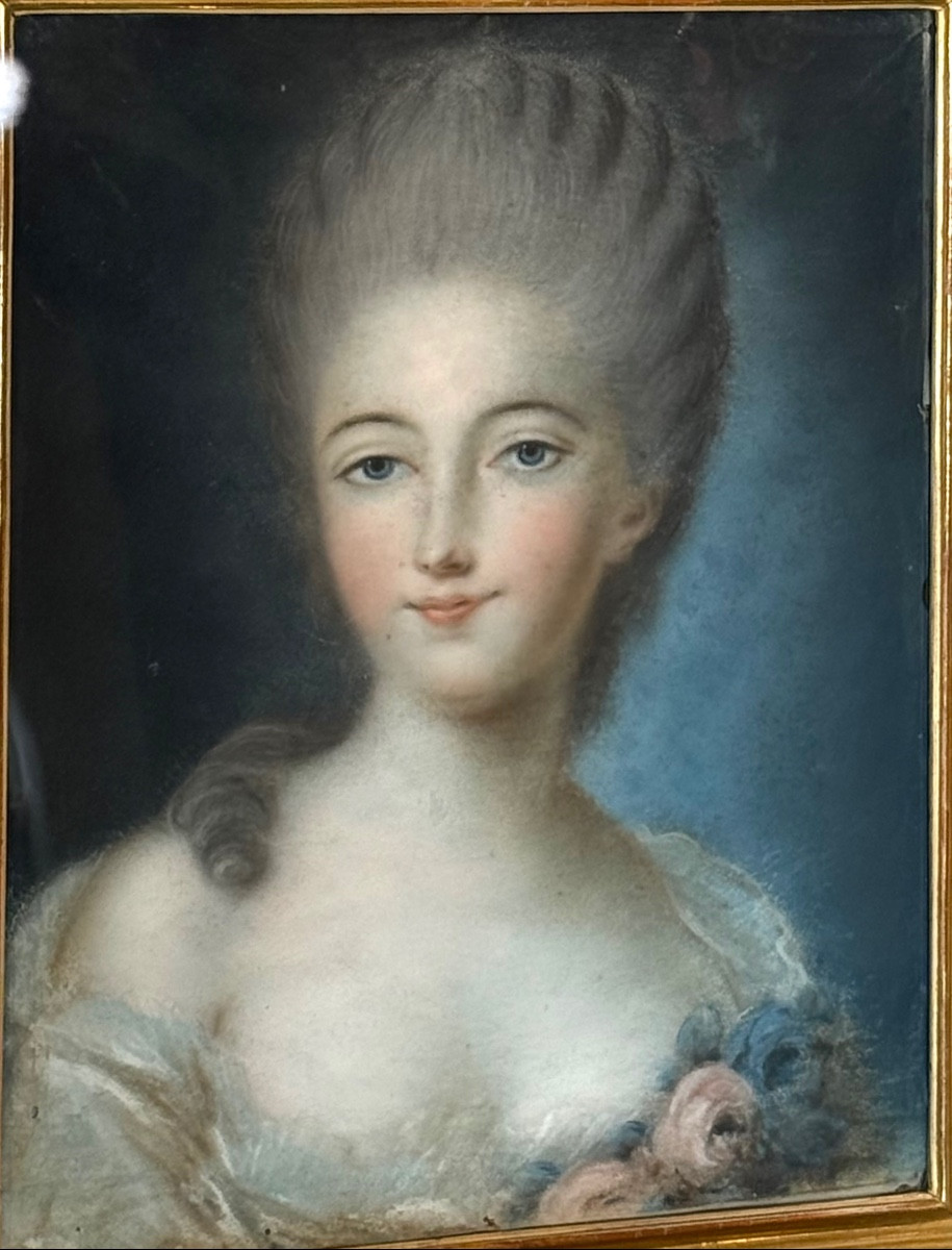 Pastel 18th Century, Young Woman With Spring Roses, Transitional Period.-photo-3