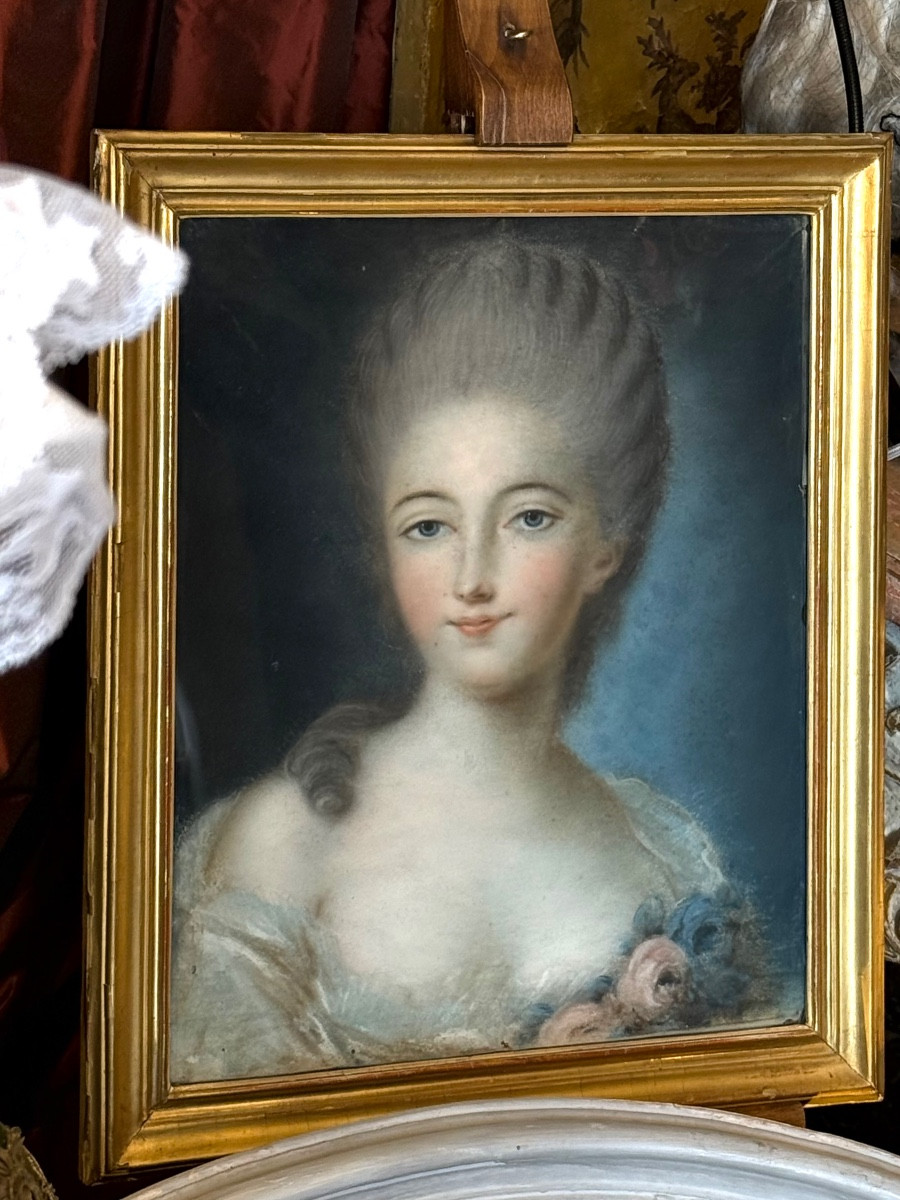 Pastel 18th Century, Young Woman With Spring Roses, Transitional Period.