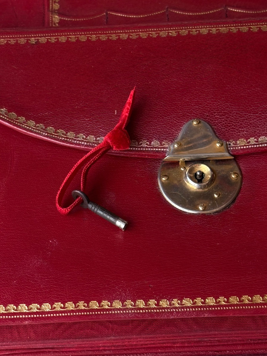 Bureau pliant militaire de campagne,  acajou massif, cuir rouge, fin XIXe. -photo-5