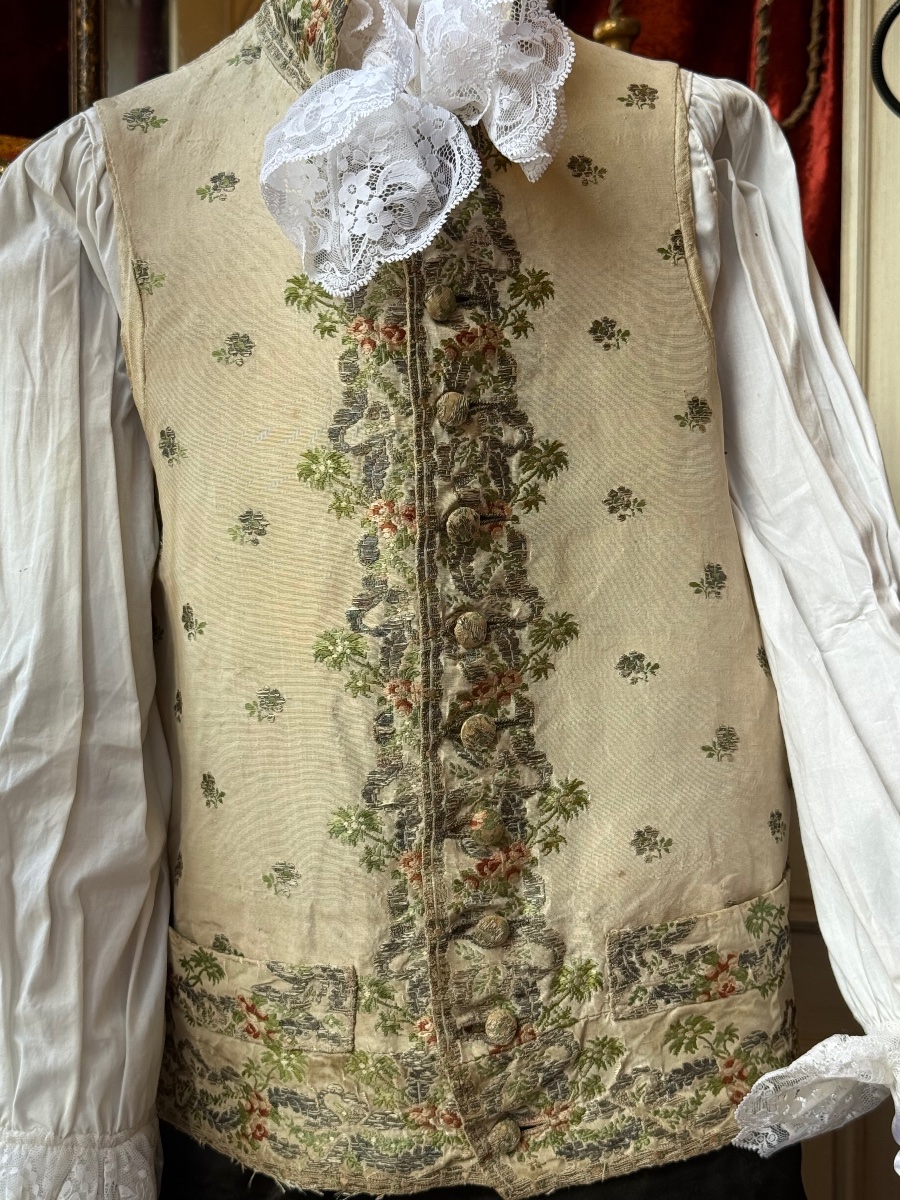 Waistcoat And Breeches, 18th Century, Circa 1780.-photo-2