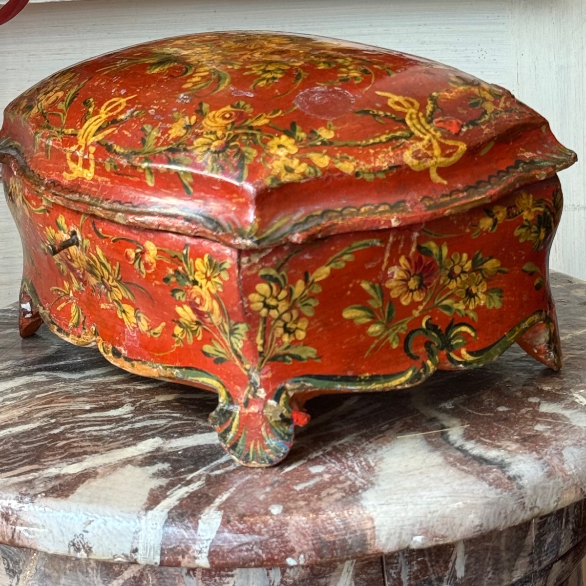 Venetian Jewelry Box, Floral Designs, Red Lacquer. 18th Century-photo-3