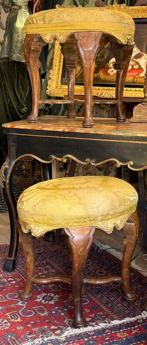 Pair Of Oval Stools, 18th-century Venice, Original Upholstery.