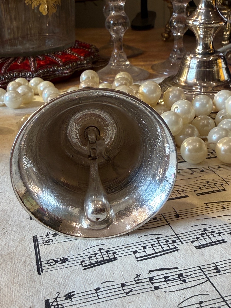 18th-century Silver-plated Metal Toilet Balls, Candleholder, And Bell.-photo-4