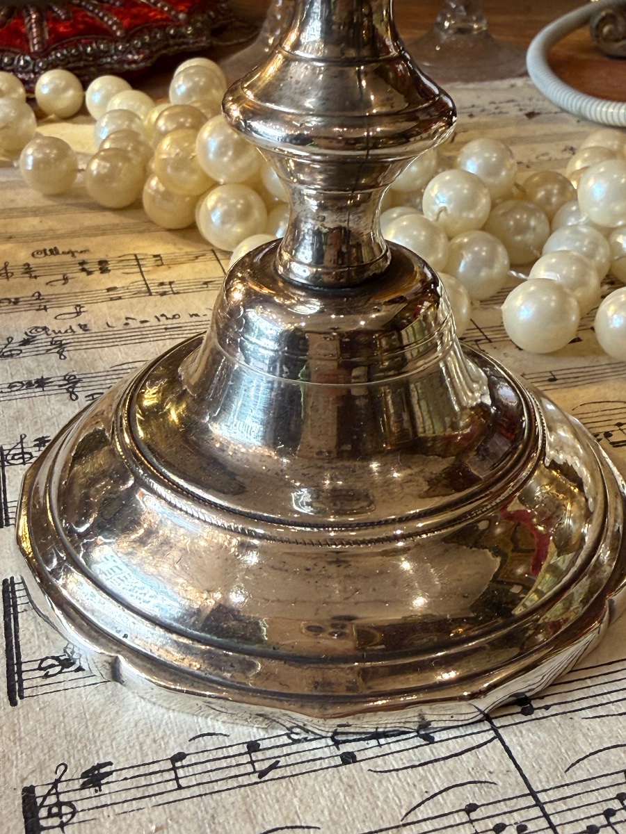 18th-century Silver-plated Metal Toilet Balls, Candleholder, And Bell.-photo-6