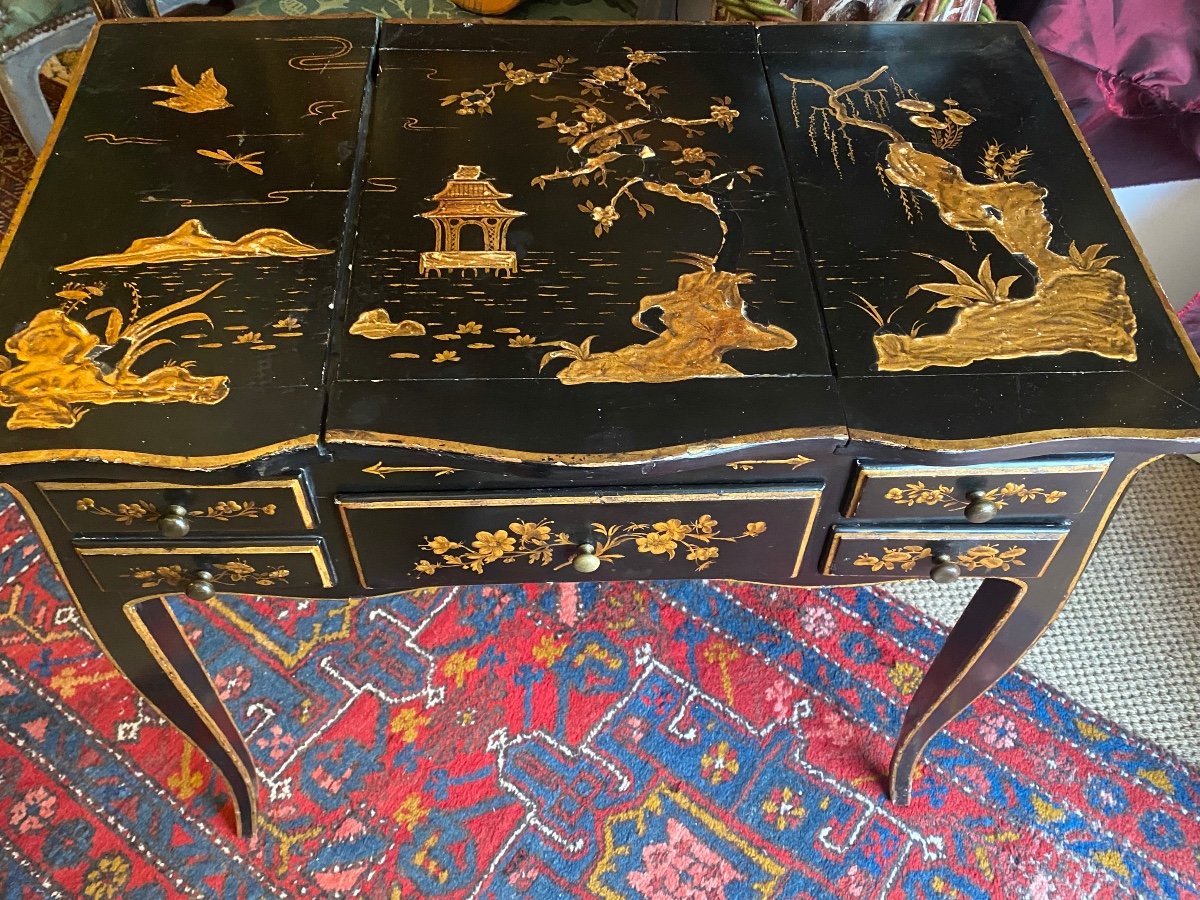 Powdery Dressing Table, Varnish Martin With Chinese Decor, Circa 1740. Eighteenth-photo-2