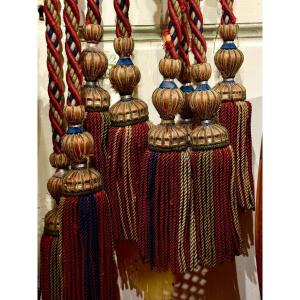 Deux  paires, grandes embrasses 8 pompons XIXè (2 fenêtres). 