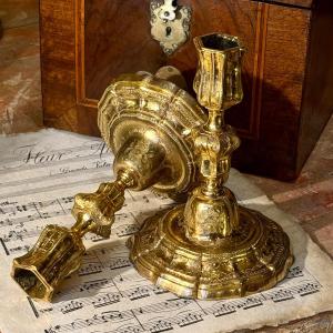 Bougeoirs Régence dorés, bouts de table fin XVIIIe, début XIX. 