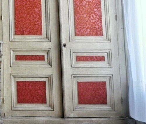 Closet Facade With Double Molded Doors In Patinated Wood XX Century-photo-3