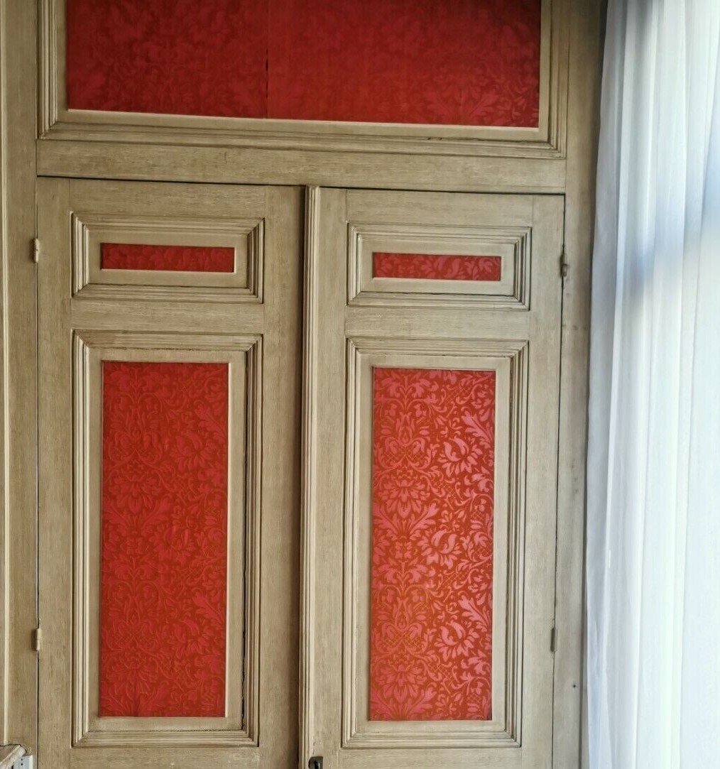 Closet Facade With Double Molded Doors In Patinated Wood XX Century-photo-4