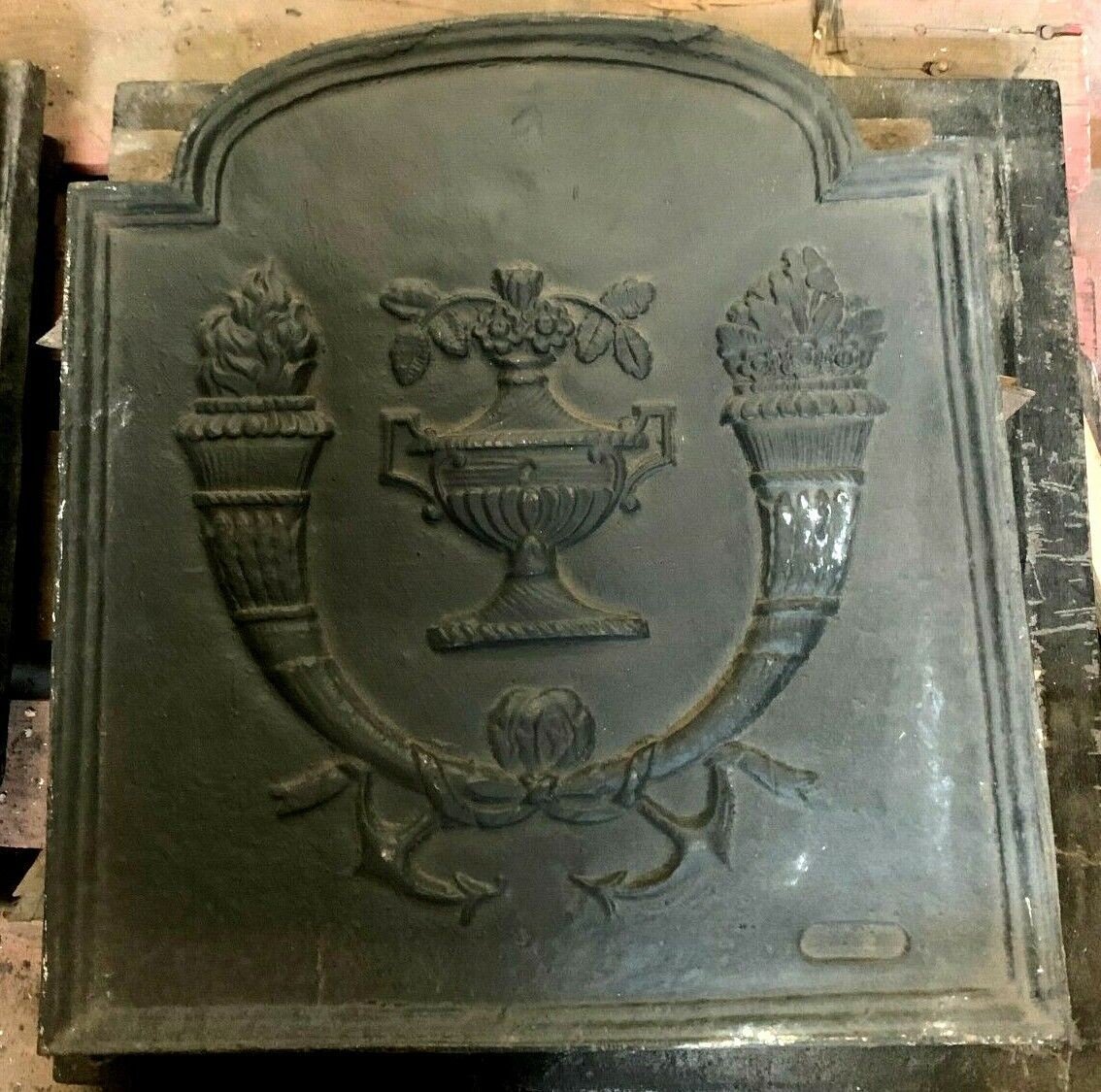 Plaque De Fond De Cheminée En Fonte De Fer XX Siècle-photo-1