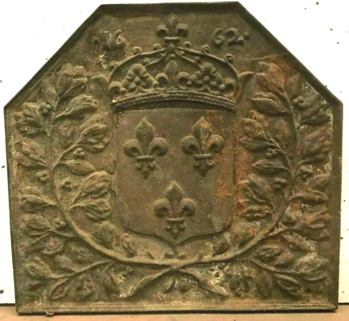 Fireplace Plate In Cast Iron Decorde Coat Of Arms Crowned XIX Century
