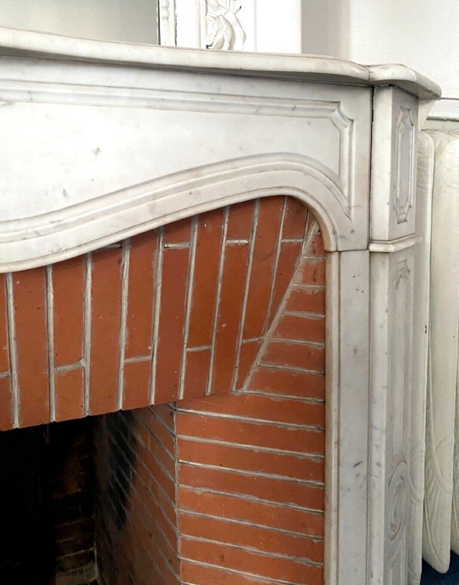 Louis XV Style Fireplace Model Pompadour White Carrara Marble 20th Century-photo-3