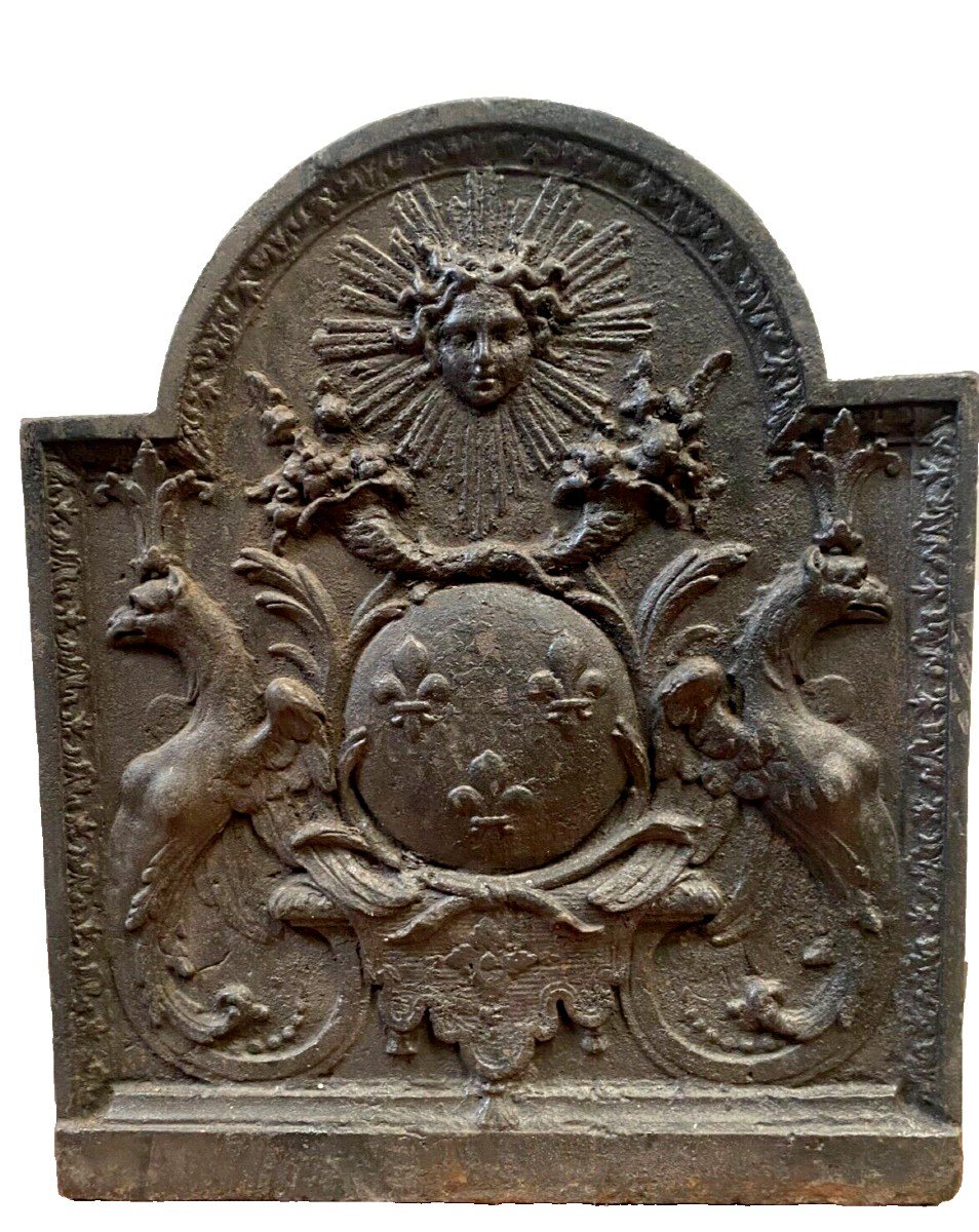 Belle plaque de cheminée en fonte noircie d'époque 18 ème-fr