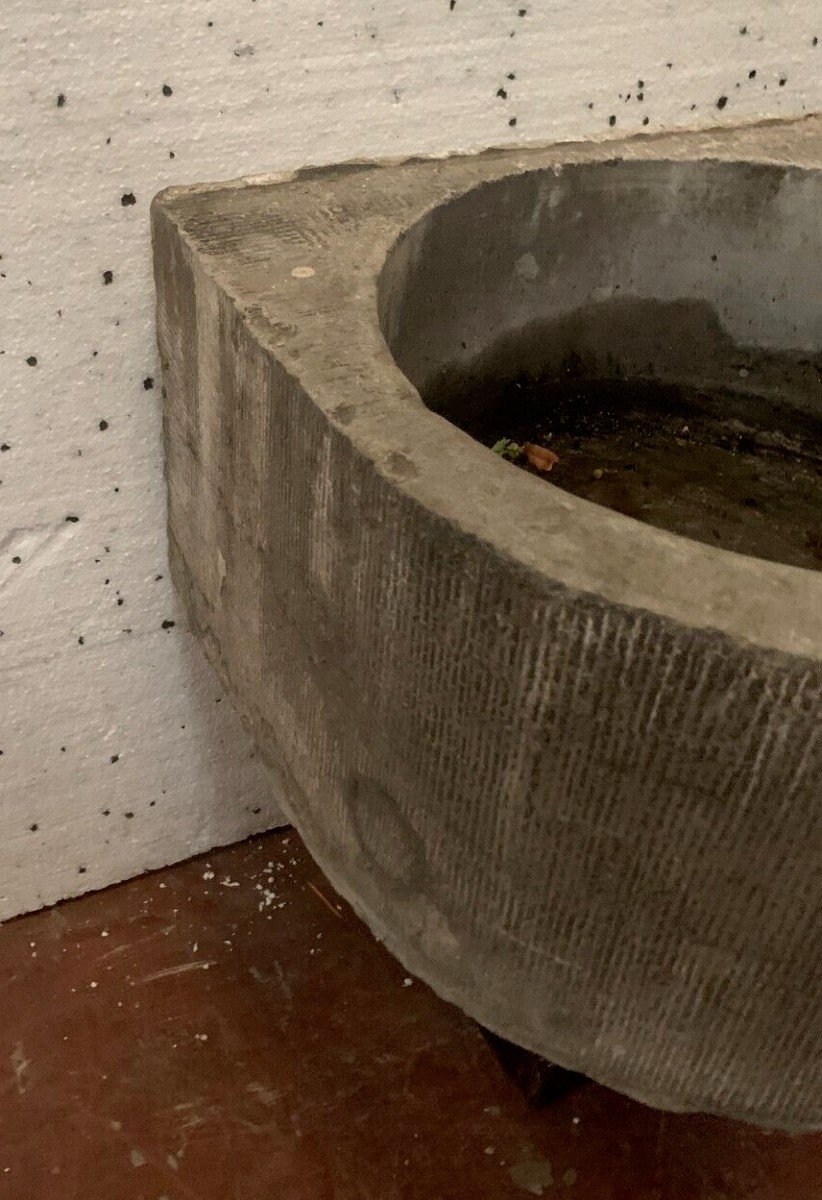 19th Century Blue Stone Outdoor Washbasin-photo-1