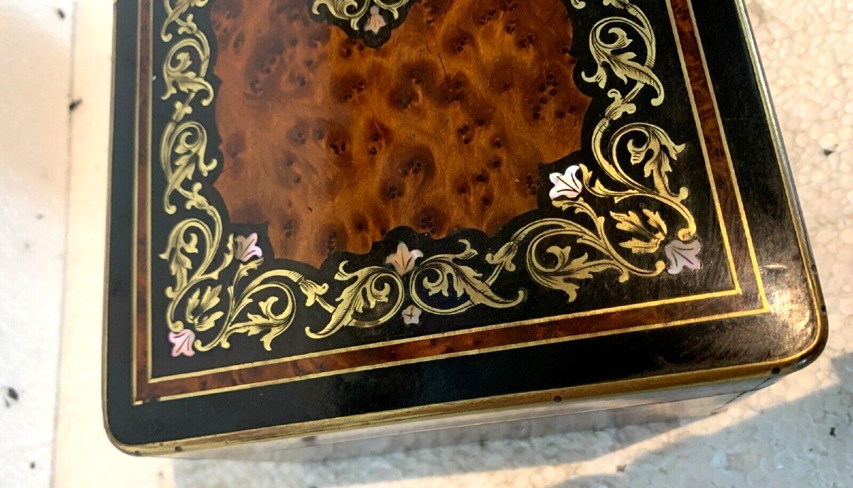 Boite A Bijoux En Loupe De Thuya Et Marqueterie De Laiton Gravé Napoléon III-photo-3