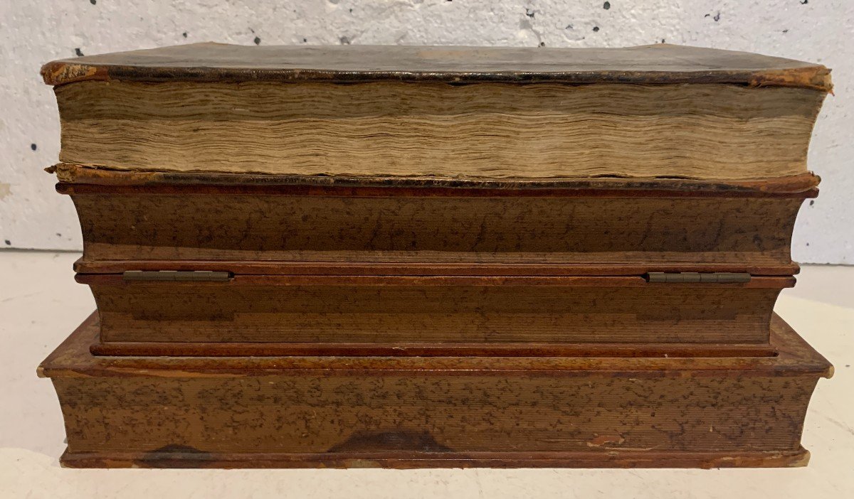 Liquor Cellar And Games Box Made Of Faux Books, 20th Century-photo-7