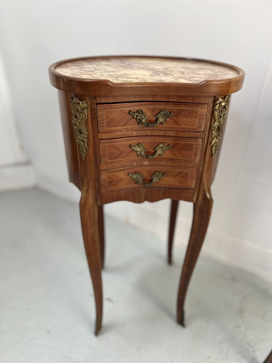 Paire de chevets rognons de style Louis XV en bois de rose XX siècle-photo-3