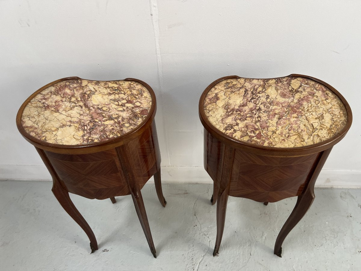 Paire de chevets rognons de style Louis XV en bois de rose XX siècle-photo-2