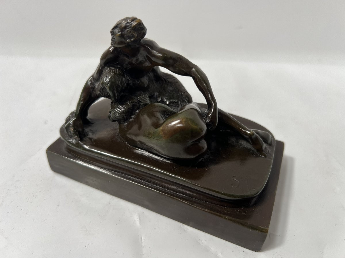 Bronze érotique a patine brune signée "S.M " XIX siècle-photo-4