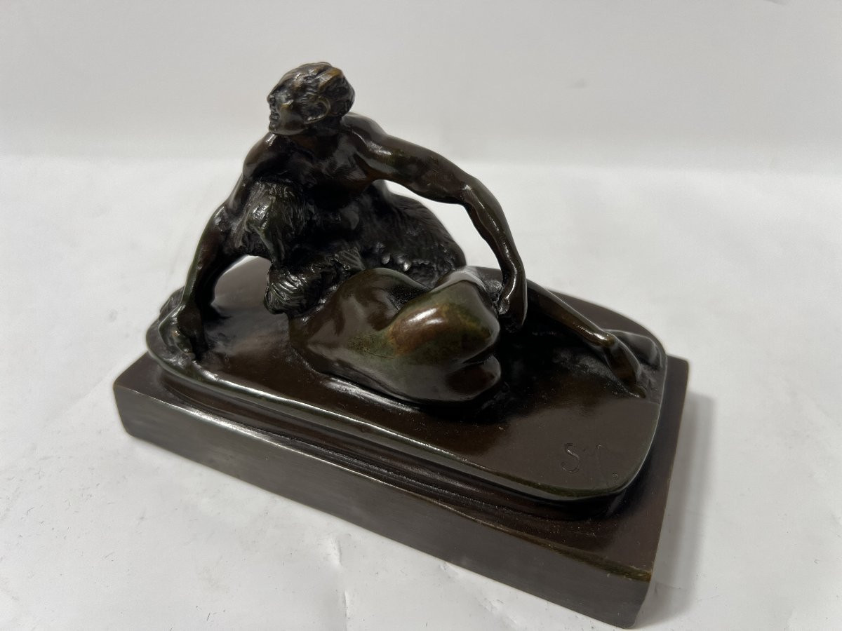 Bronze érotique a patine brune signée "S.M " XIX siècle-photo-1