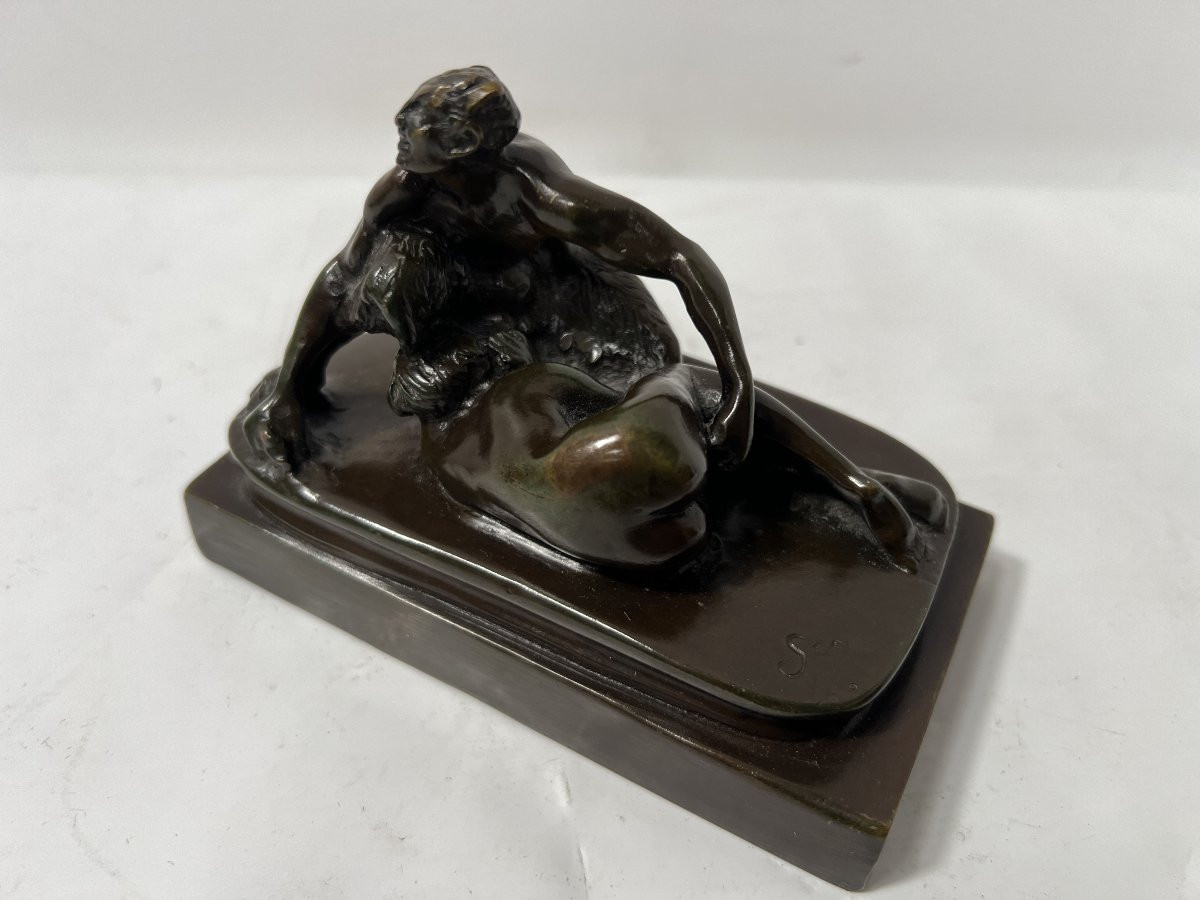 Bronze érotique a patine brune signée "S.M " XIX siècle-photo-8