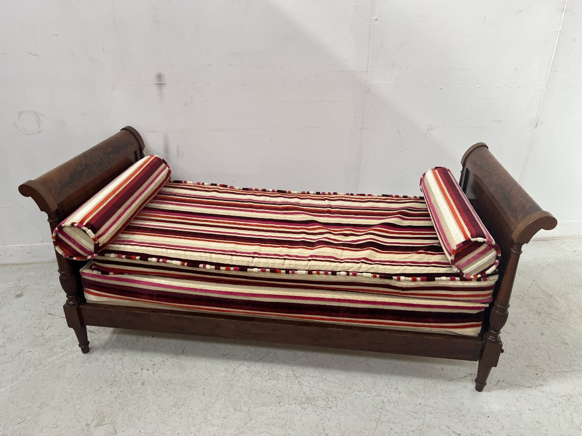 Banquette lit de repos de style Louis XVI en acajou XIX siècle-photo-3