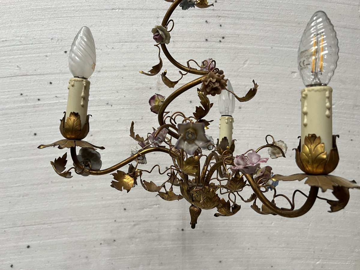 Louis XVI Style Chandelier In Gilded Metal And Porcelain Flowers, 20th Century-photo-3