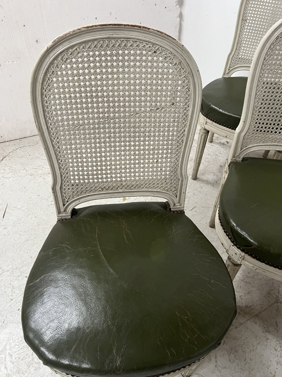 Suite de sept chaises de style Louis XVI en hêtre patiné XX siècle-photo-3