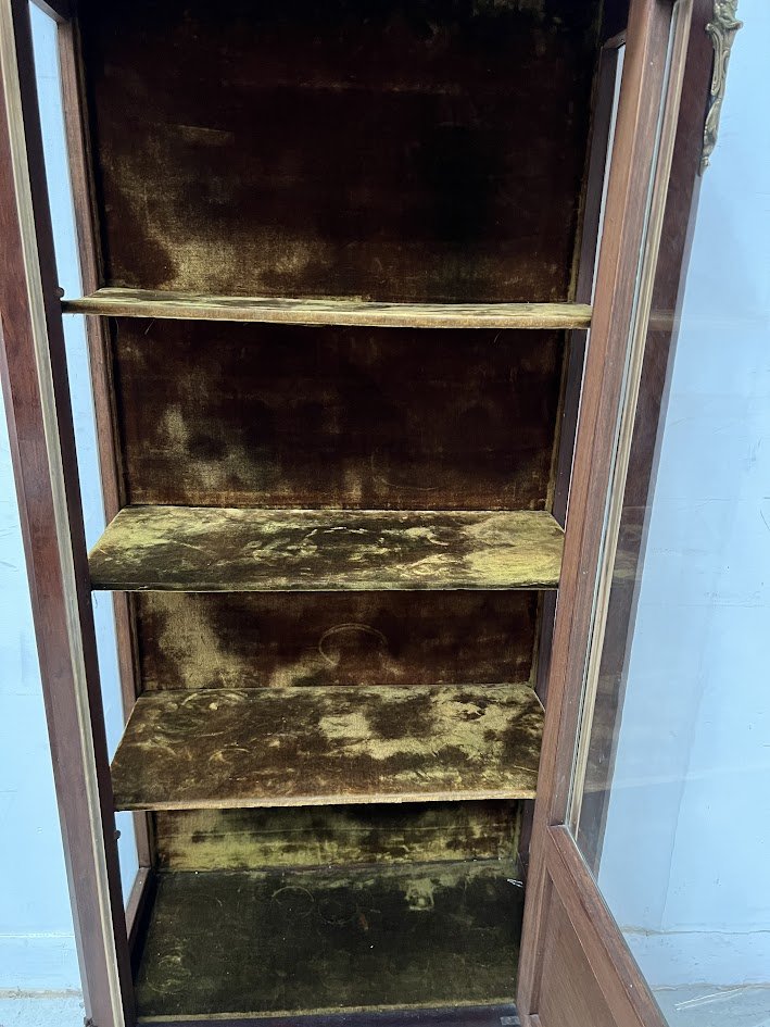 Vitrine de style Louis XV en acajou et bronze XIX siècle-photo-6