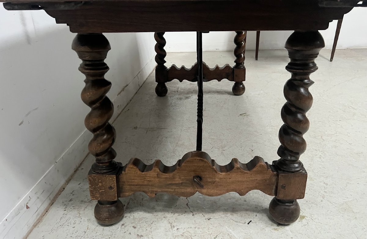 Monastery Table With Twisted Legs In Solid Walnut, 19th Century-photo-4