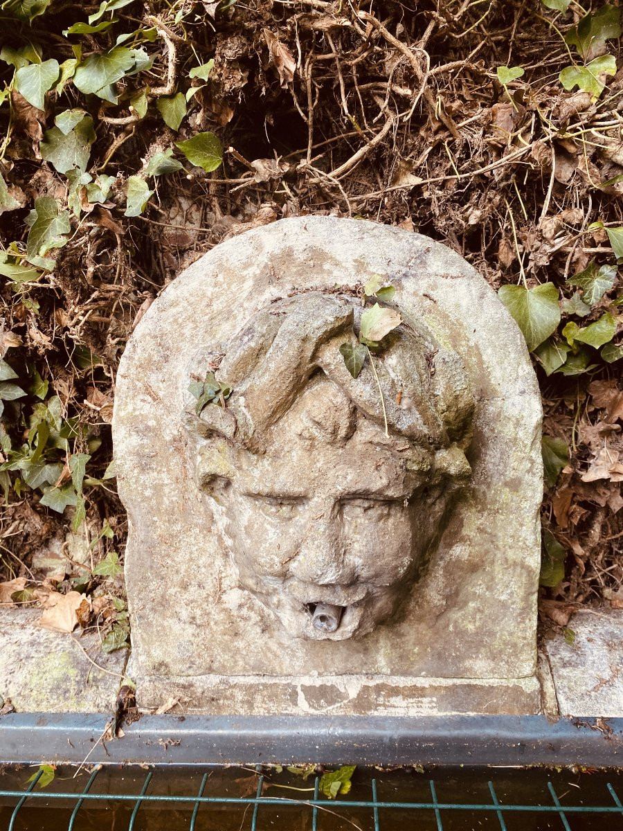 19th-century Stone Fountain And Outdoor Basin-photo-8