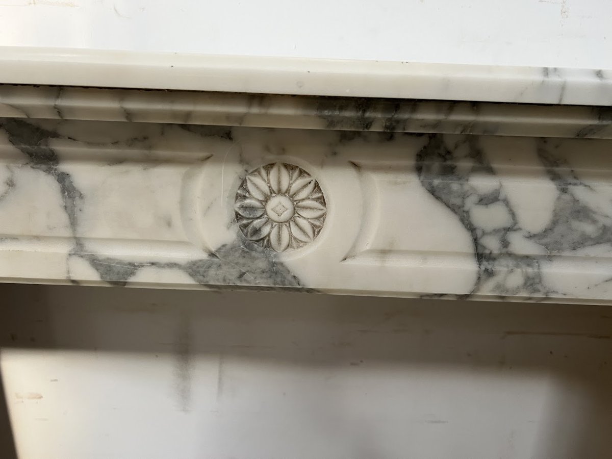 Cheminée De Style Louis XVI En Marbre Blanc Veiné De Carrare XIX Siècle-photo-2