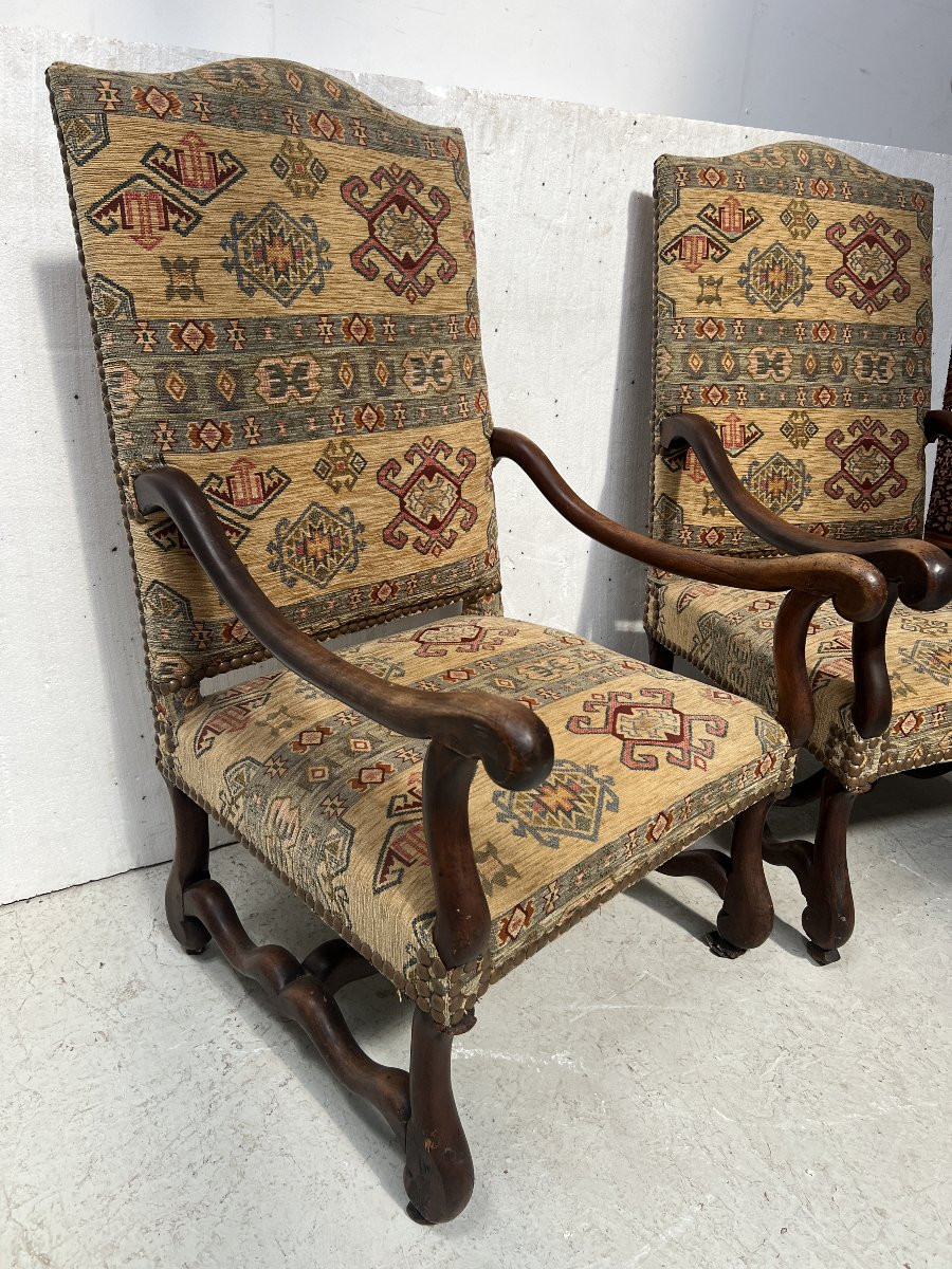 Paire de fauteuils de style Louis XIII a haut dossiers plats XX siècle-photo-7