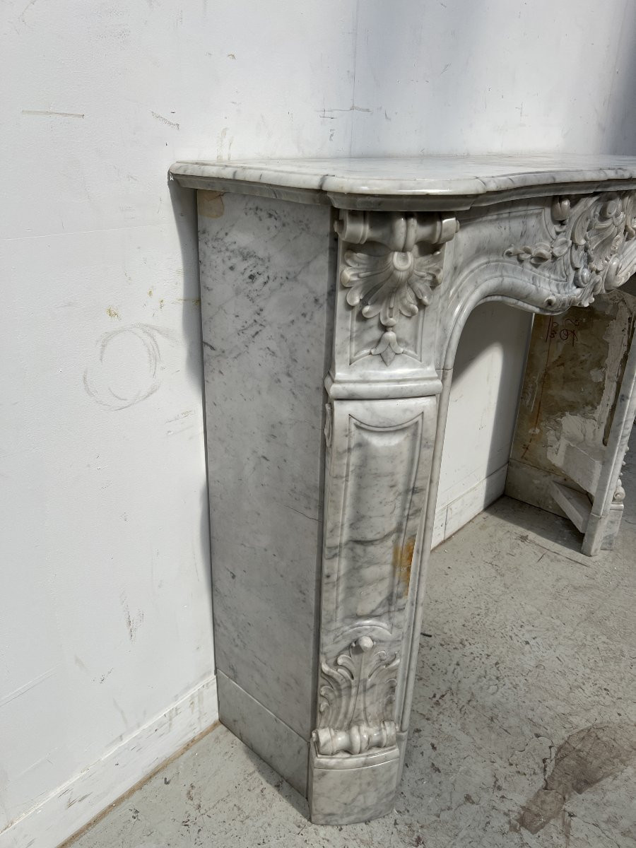 Louis XV Style Fireplace In White Carrara Marble, 19th Century-photo-2