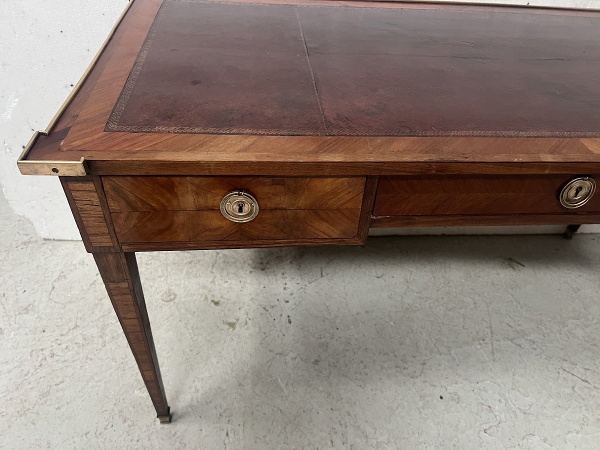 Bureau plat Louis XVI en placage d'acajou et bois de rose XVIII siècle-photo-7