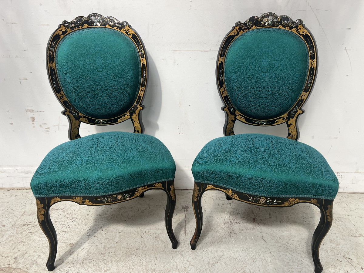 Paire de chaises Napoléon III en bois noir nacré XIX siècl