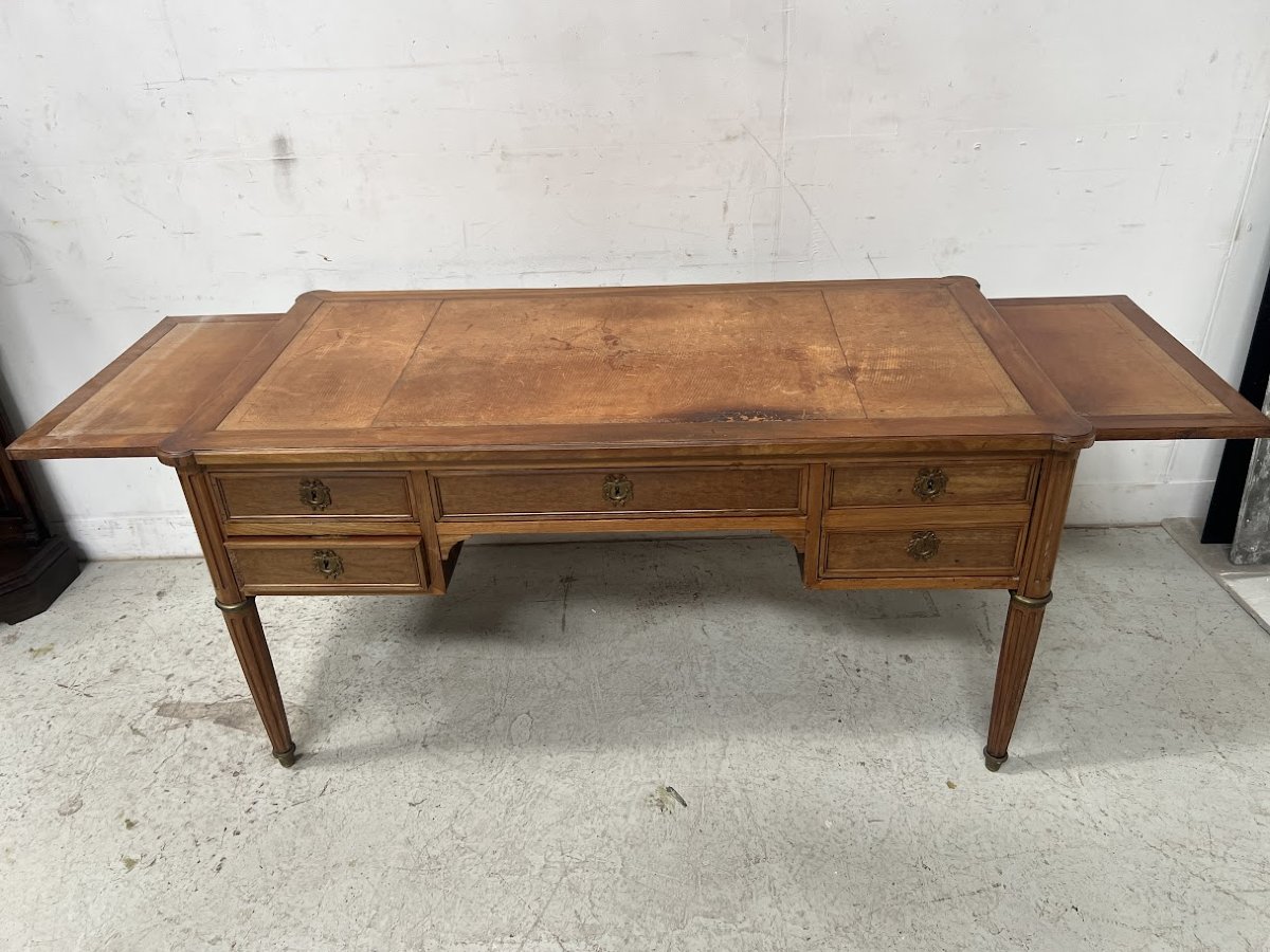 Bureau de style Louis XVI en bois de noyer Fin du XIX siècle-photo-1