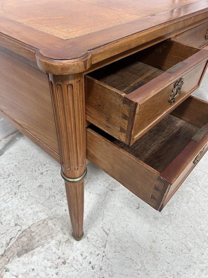 Bureau de style Louis XVI en bois de noyer Fin du XIX siècle-photo-3